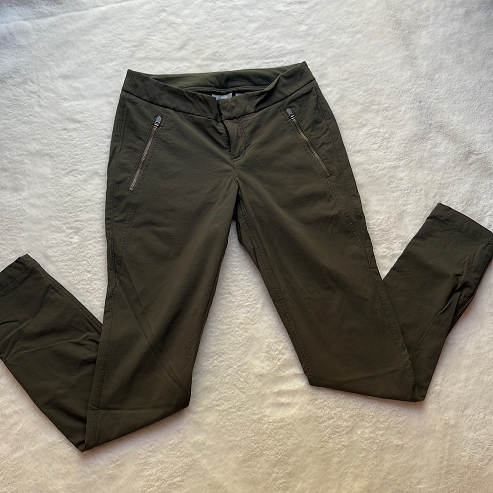 Athleta Sz 4 Wander Slim Pant Stretch Zipper Ankle Pockets